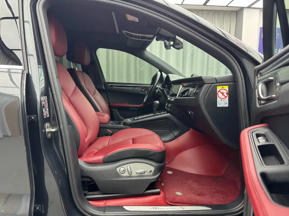 2023 Porsche Macan 2.9T 380HP V6 7DCT,autocango,china used car exporter,china ev exporter,chinese used car exporter,chinese used ev exporter