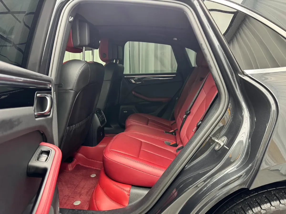 2023 Porsche Macan 2.9T 380HP V6 7DCT,autocango,china used car exporter,china ev exporter,chinese used car exporter,chinese used ev exporter