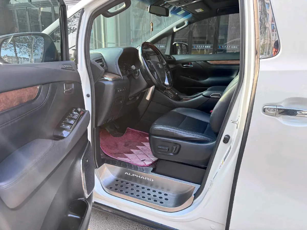 2015 Toyota Alphard 3.5L 275HP V6 6AT,autocango,china used car exporter,china ev exporter,chinese used car exporter,chinese used ev exporter