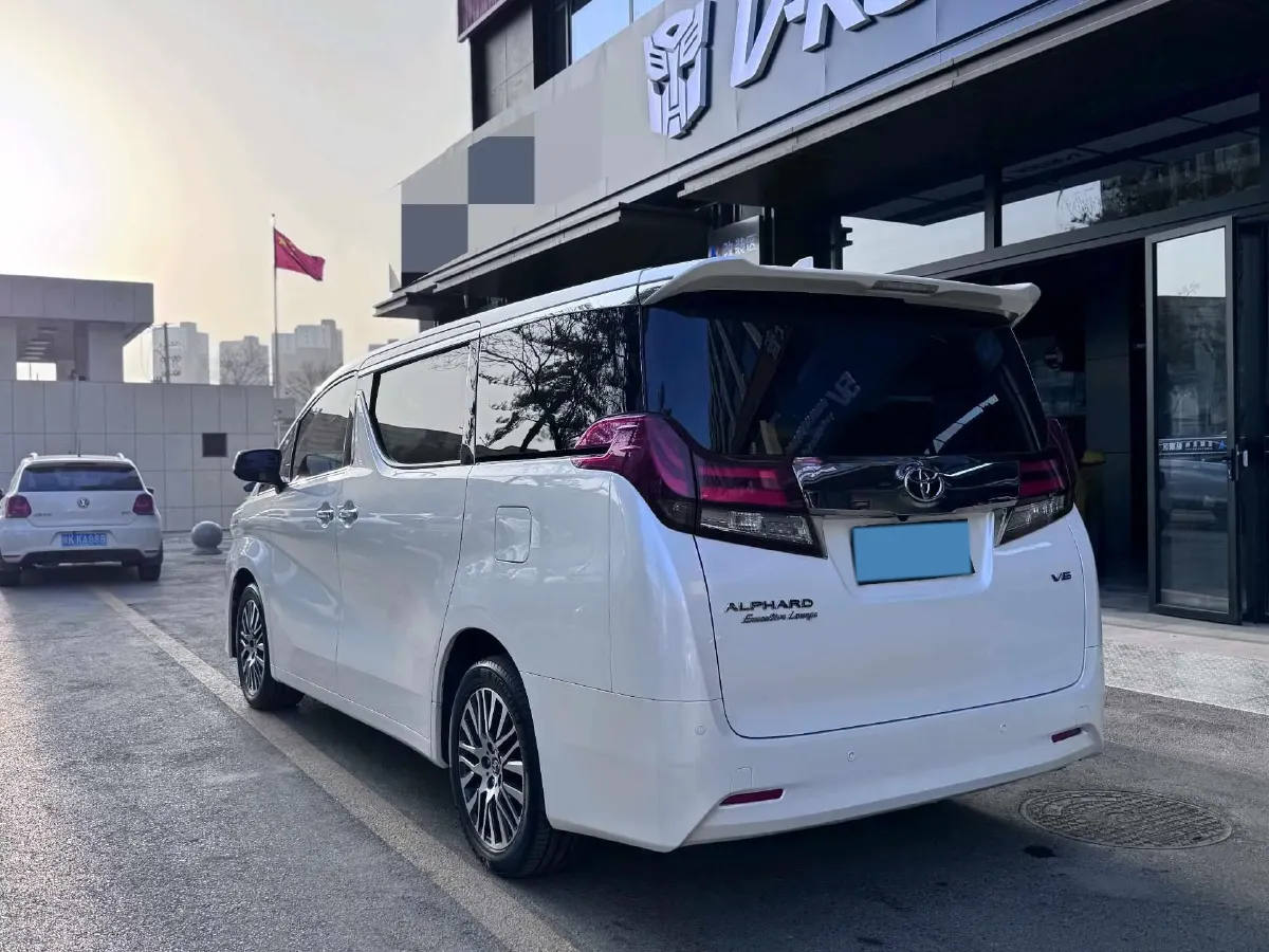 2015 Toyota Alphard 3.5L 275HP V6 6AT,autocango,china used car exporter,china ev exporter,chinese used car exporter,chinese used ev exporter