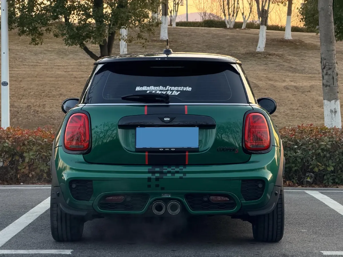 2021 MINI MINI 1.5T 136HP L3 7DCT,autocango,china used car exporter,china ev exporter,chinese used car exporter,chinese used ev exporter