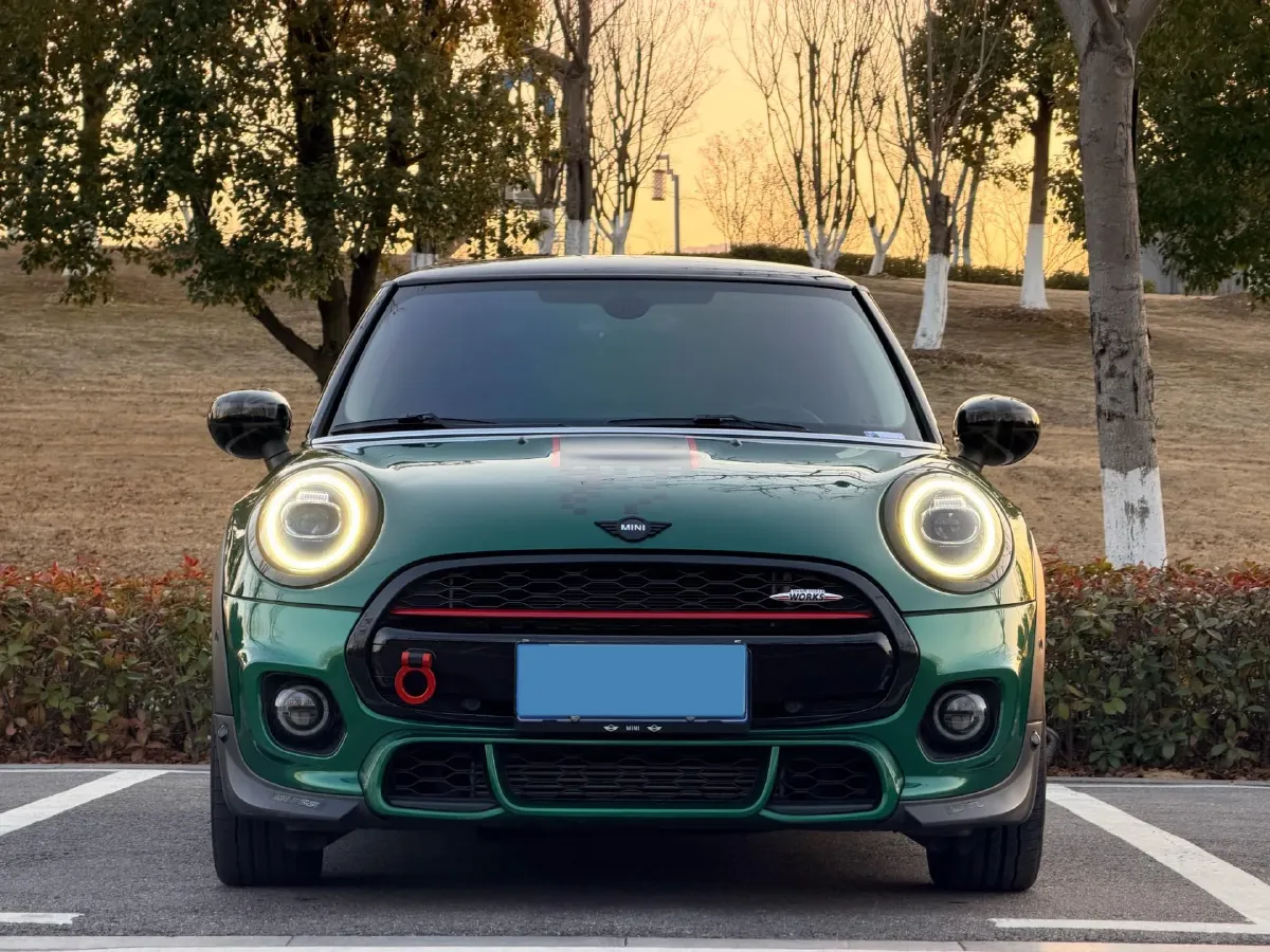 2021 MINI MINI 1.5T 136HP L3 7DCT,autocango,china used car exporter,china ev exporter,chinese used car exporter,chinese used ev exporter
