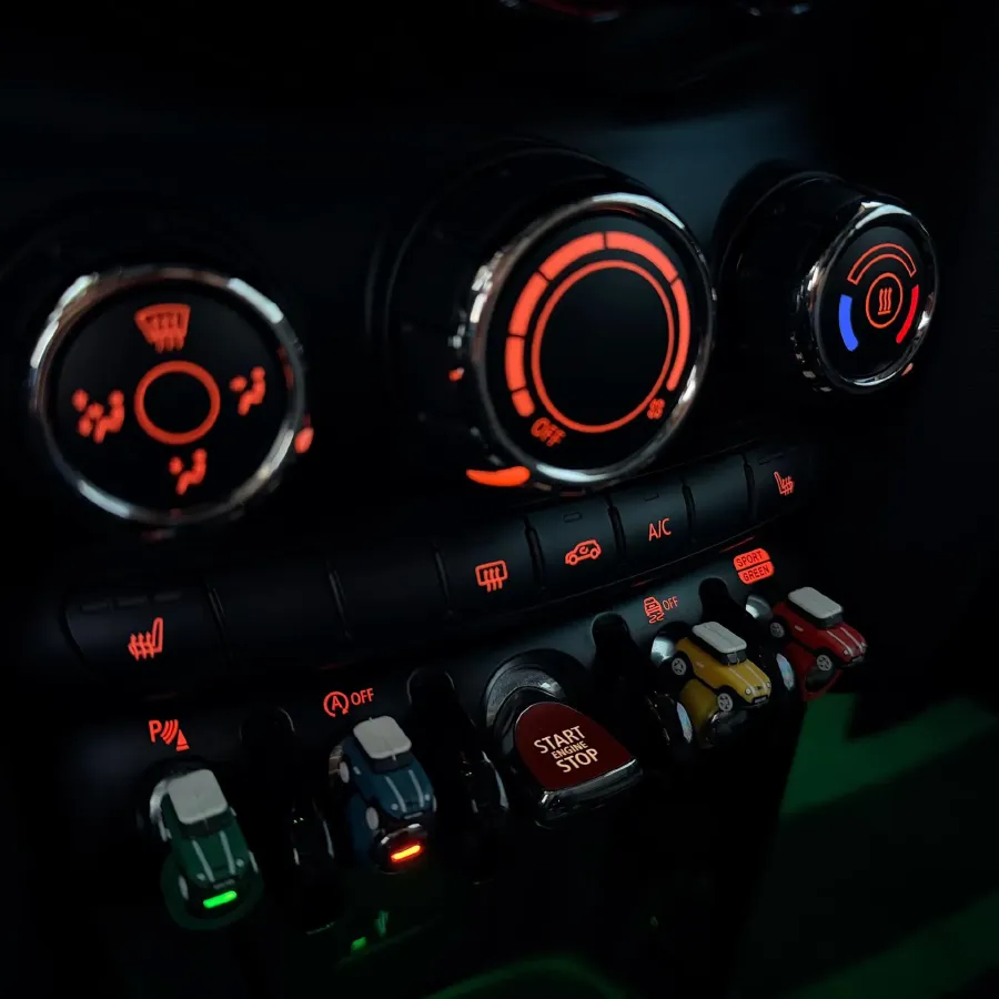 2021 MINI MINI 1.5T 136HP L3 7DCT,autocango,china used car exporter,china ev exporter,chinese used car exporter,chinese used ev exporter