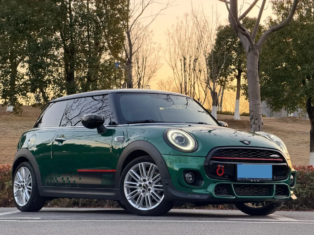 2021 MINI MINI 1.5T 136HP L3 7DCT,autocango,china used car exporter,china ev exporter,chinese used car exporter,chinese used ev exporter
