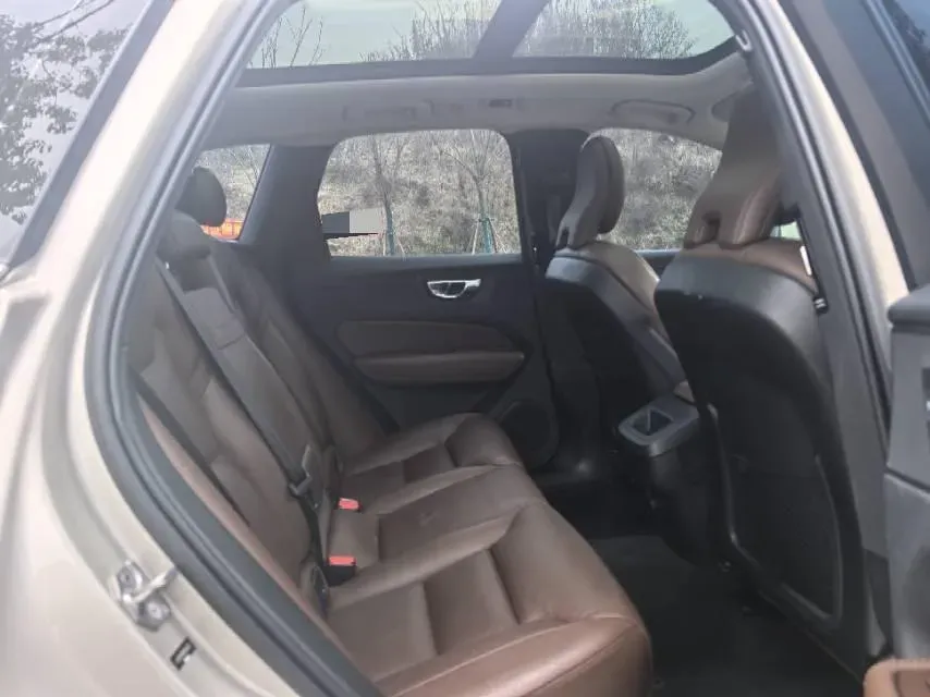 2019 Jeep Wrangler 2.0T 266HP L4 8AT,autocango,china used car exporter,china ev exporter,chinese used car exporter,chinese used ev exporter