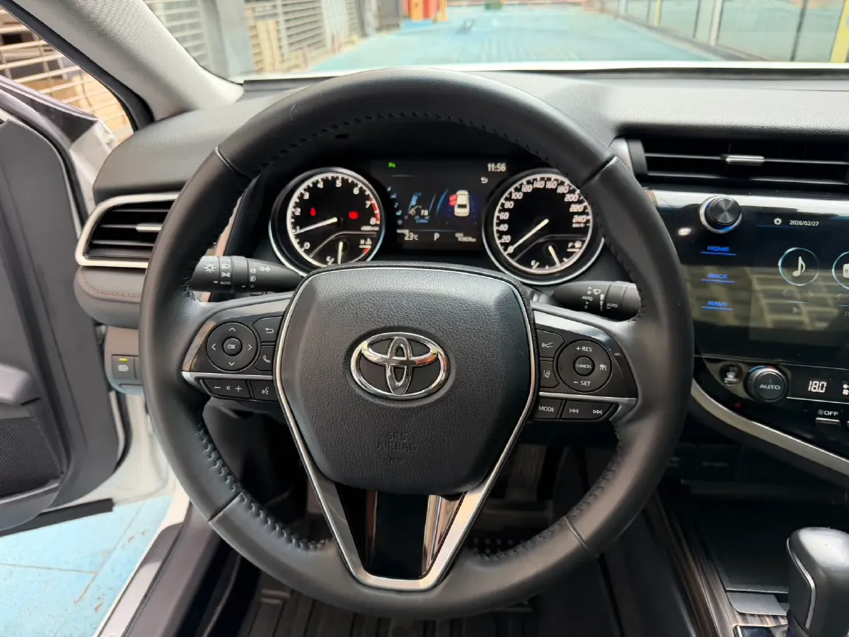 2021 Toyota Camry 2.5L 209HP L4 8AT,autocango,china used car exporter,china ev exporter,chinese used car exporter,chinese used ev exporter