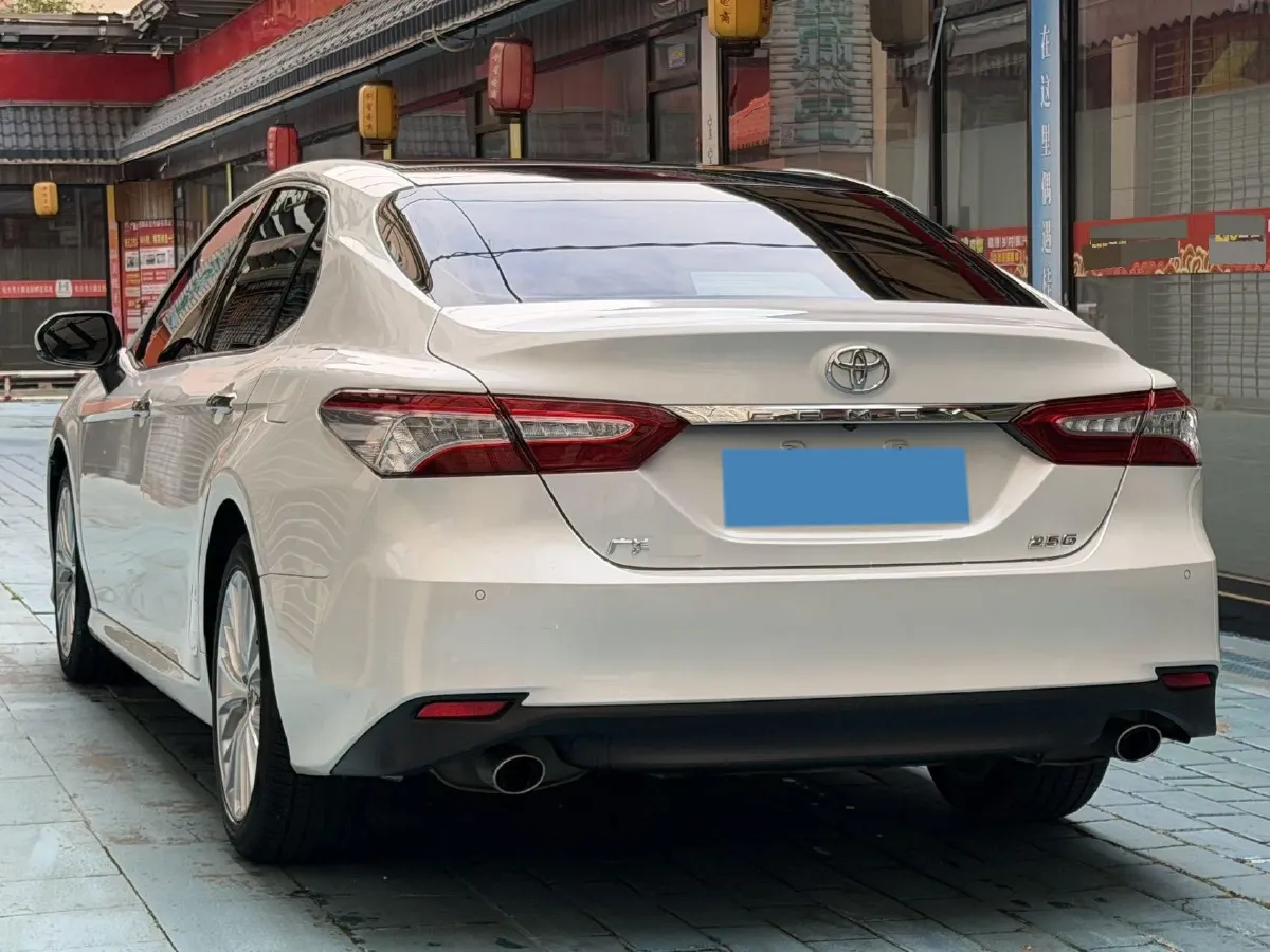 2021 Toyota Camry 2.5L 209HP L4 8AT,autocango,china used car exporter,china ev exporter,chinese used car exporter,chinese used ev exporter