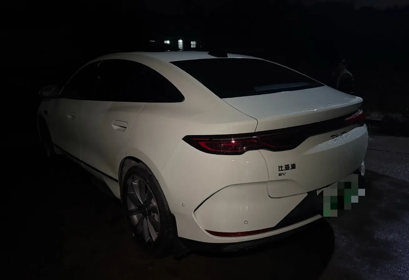2025 BYD QinL BEV,autocango,china used car exporter,china ev exporter,chinese used car exporter,chinese used ev exporter