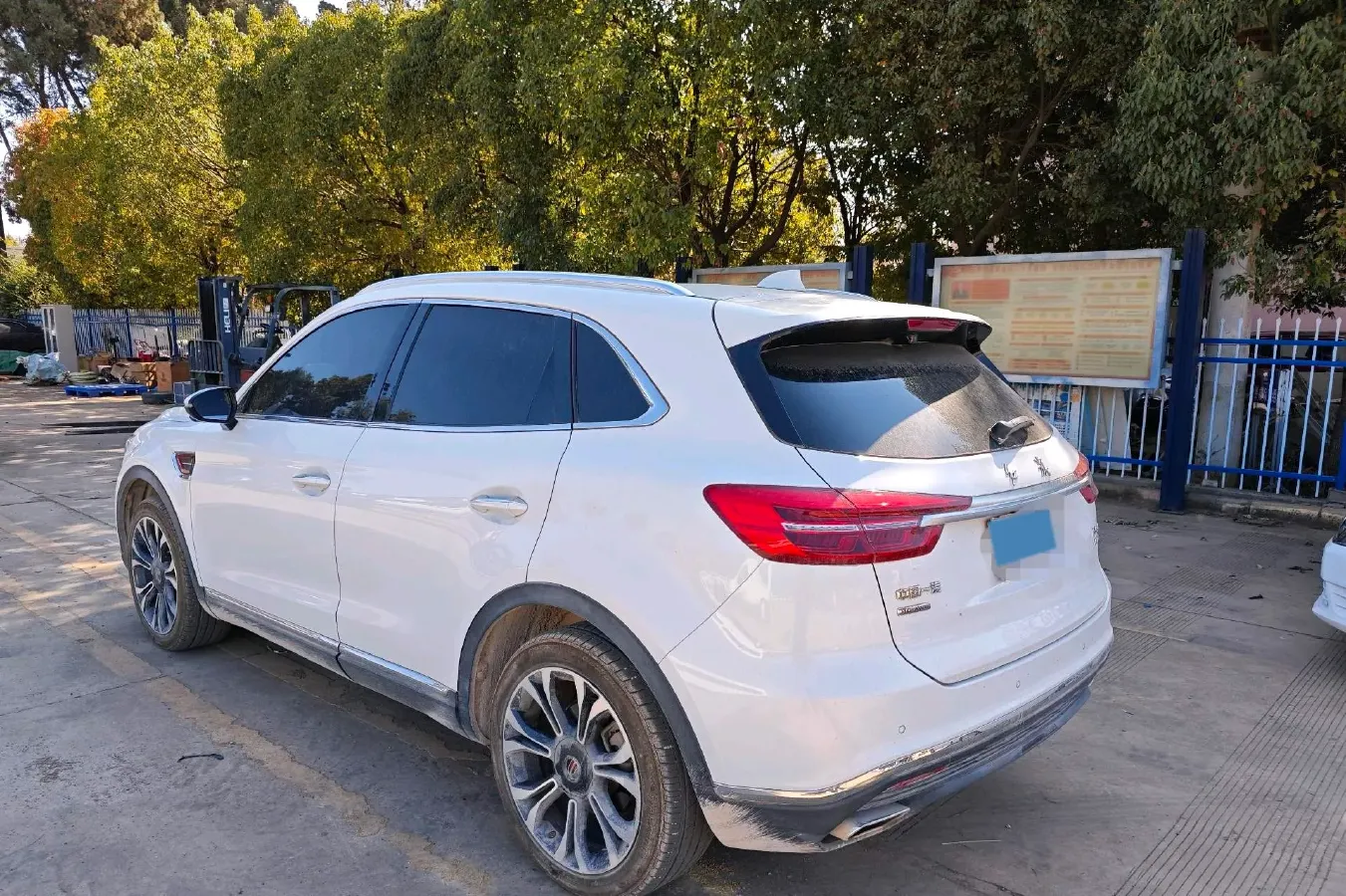 2019 HongQi HS5 2.0T 224HP L4 6AT,autocango,china used car exporter,china ev exporter,chinese used car exporter,chinese used ev exporter
