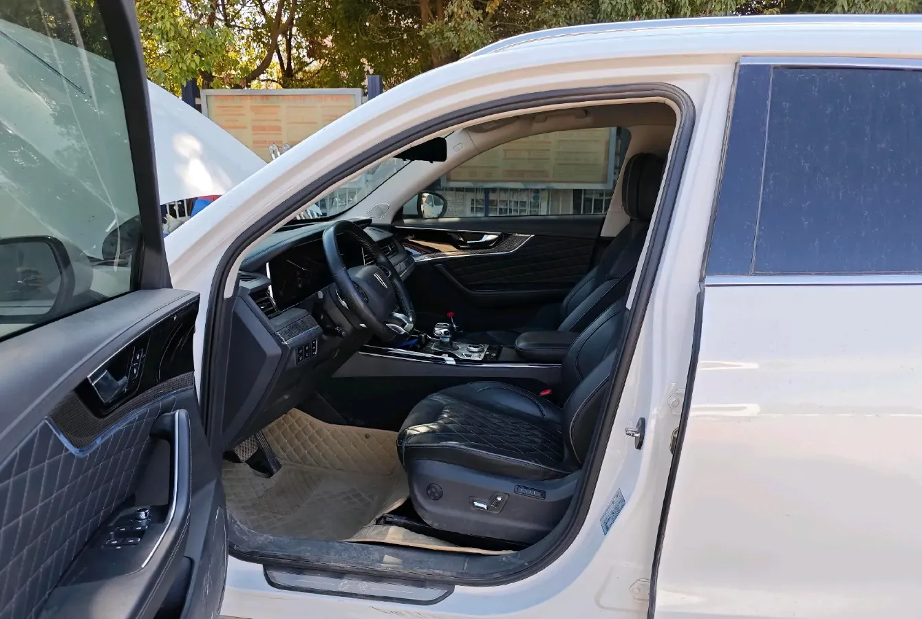 2019 HongQi HS5 2.0T 224HP L4 6AT,autocango,china used car exporter,china ev exporter,chinese used car exporter,chinese used ev exporter