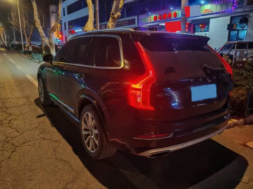2019 Volvo XC90 2.0T 320HP L4 8AT,autocango,china used car exporter,china ev exporter,chinese used car exporter,chinese used ev exporter