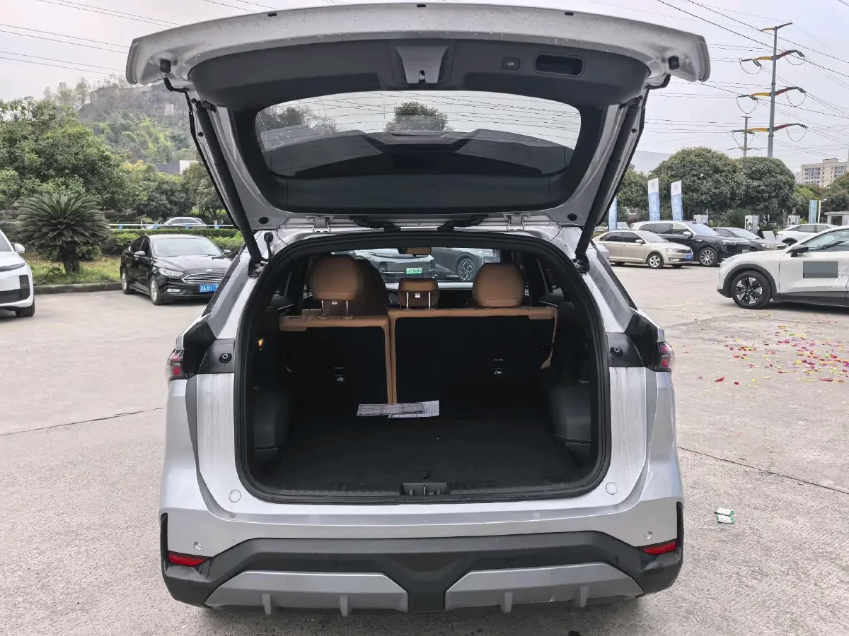 2025 Geely Galaxy L7 1.5L 112HP L4 1DHT PHEV 18.4KWH,autocango,china used car exporter,china ev exporter,chinese used car exporter,chinese used ev exporter