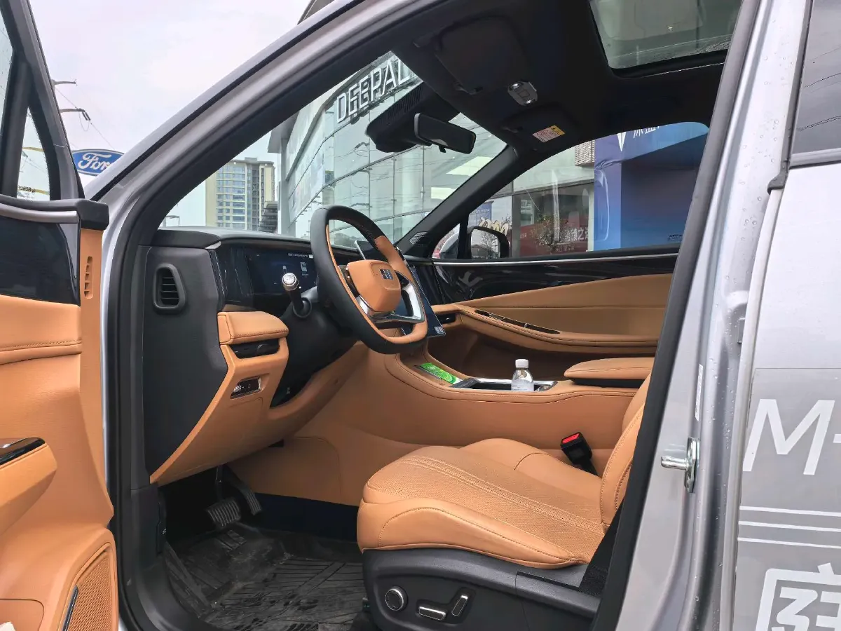 2025 Geely Galaxy L7 1.5L 112HP L4 1DHT PHEV 18.4KWH,autocango,china used car exporter,china ev exporter,chinese used car exporter,chinese used ev exporter