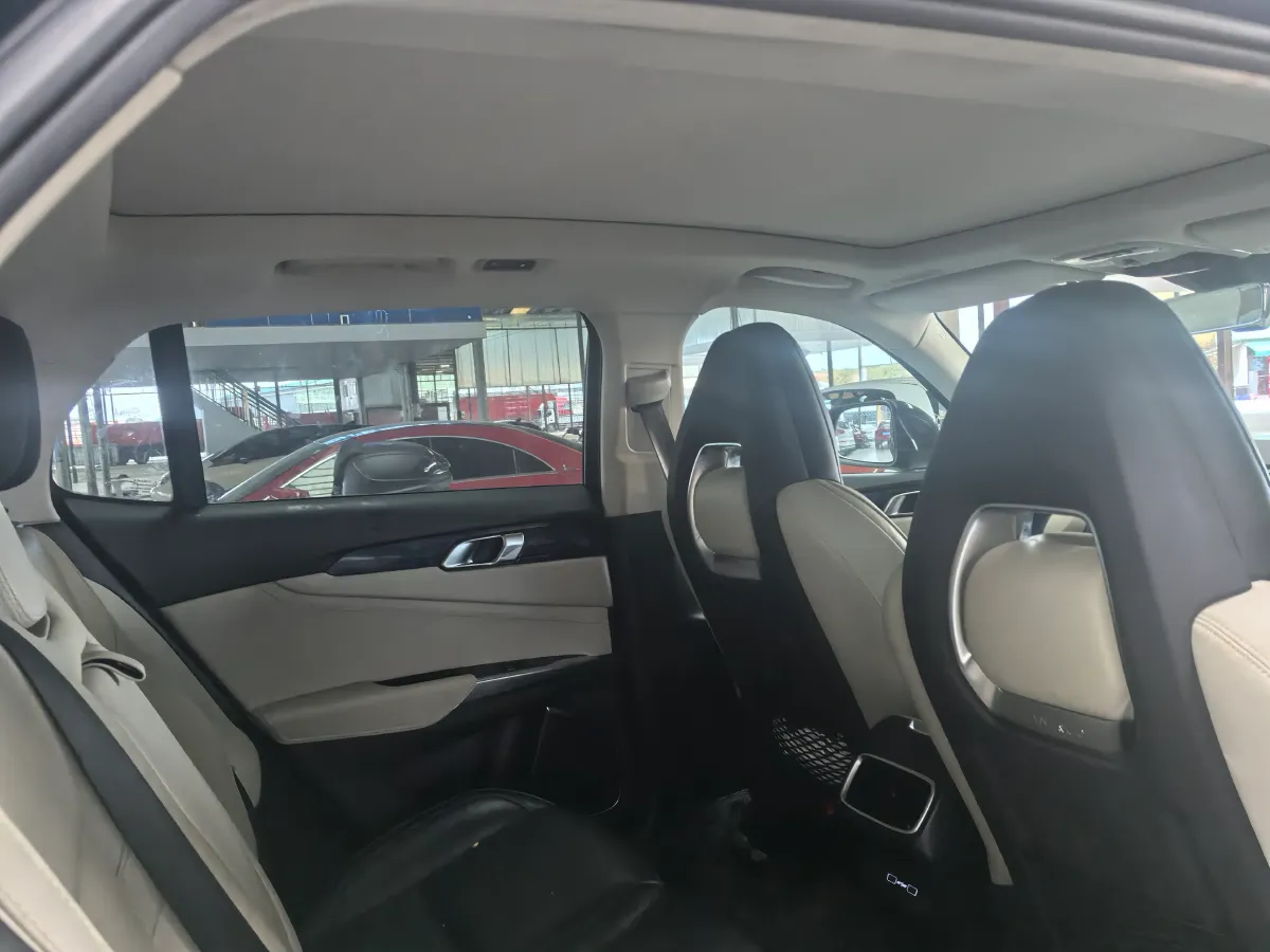 2019 LYNK&CO 01 2.0T 190HP L4 6AT,autocango,china used car exporter,china ev exporter,chinese used car exporter,chinese used ev exporter