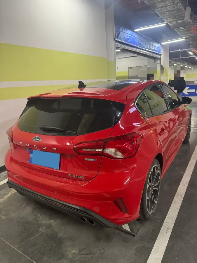 2019 Ford Focus 1.5T 184HP L3 8AT,autocango,china used car exporter,china ev exporter,chinese used car exporter,chinese used ev exporter