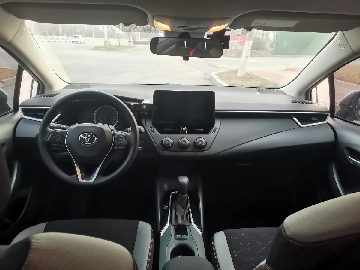 2022 Toyota Corolla 1.2T 116HP L4 CVT,autocango,china used car exporter,china ev exporter,chinese used car exporter,chinese used ev exporter