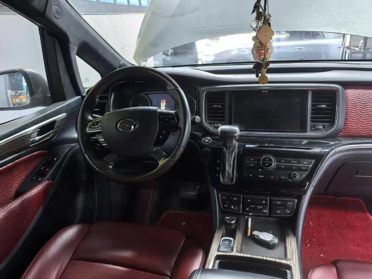 2018 GAC Trumpchi M8 2.0T 201HP L4 6AT,autocango,china used car exporter,china ev exporter,chinese used car exporter,chinese used ev exporter