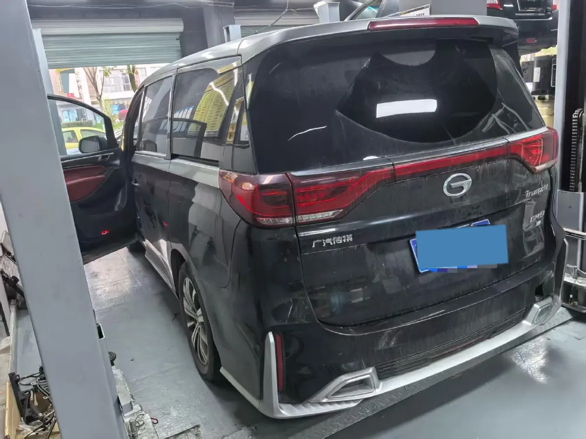 2018 GAC Trumpchi M8 2.0T 201HP L4 6AT,autocango,china used car exporter,china ev exporter,chinese used car exporter,chinese used ev exporter