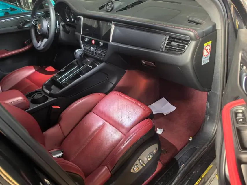 2023 Porsche Macan 2.0T 265HP L4 7DCT,autocango,china used car exporter,china ev exporter,chinese used car exporter,chinese used ev exporter