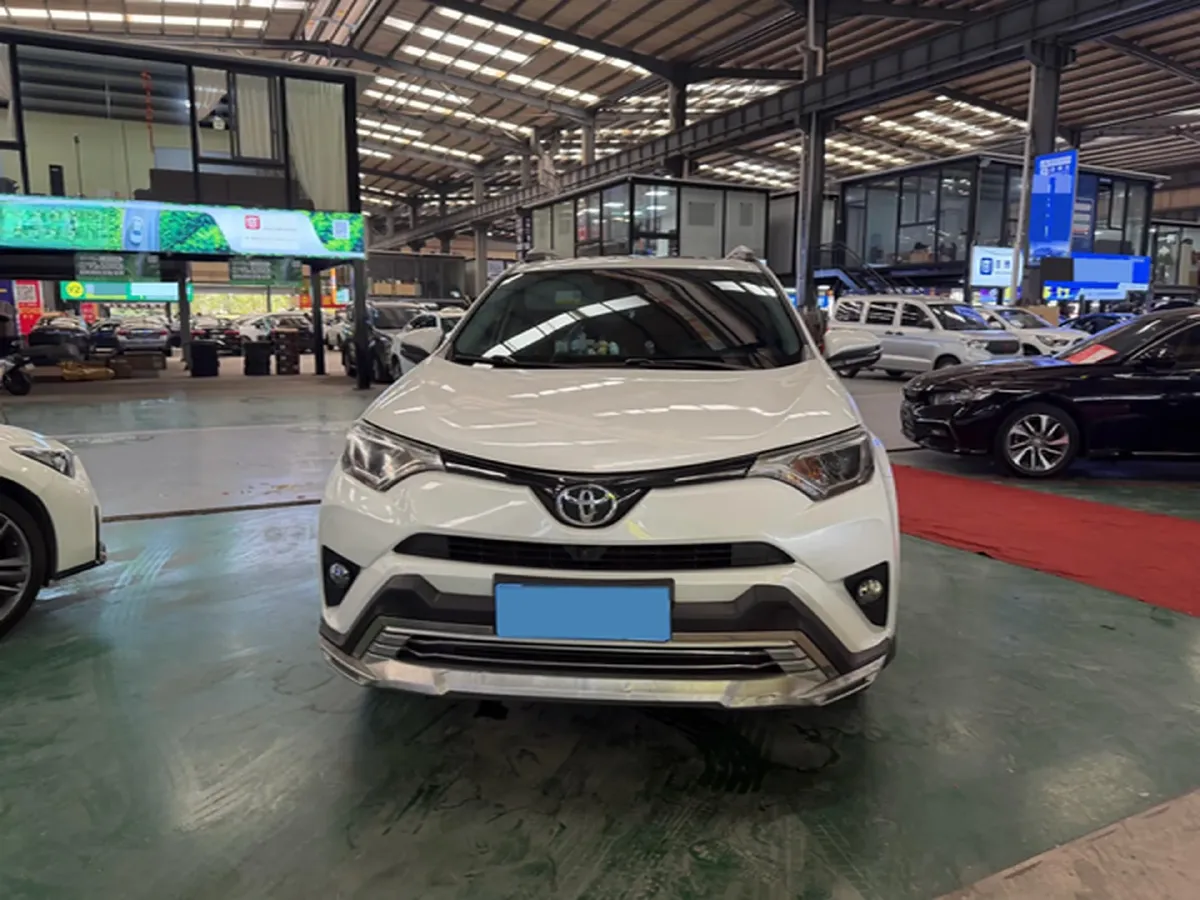 2018 Toyota RAV4 2.0L 151HP L4 CVT,autocango,china used car exporter,china ev exporter,chinese used car exporter,chinese used ev exporter