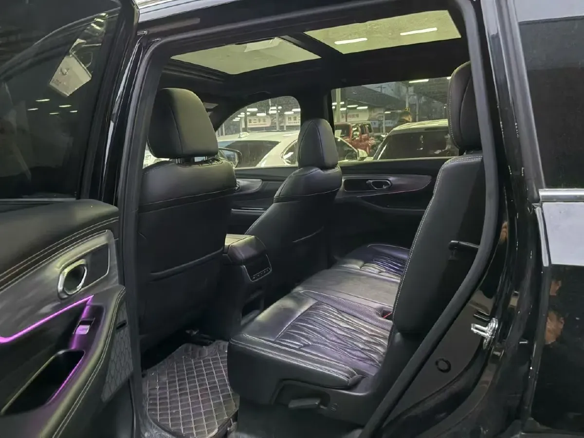 2022 GAC Trumpchi GS8 2.0T 252HP L4 8AT,autocango,china used car exporter,china ev exporter,chinese used car exporter,chinese used ev exporter