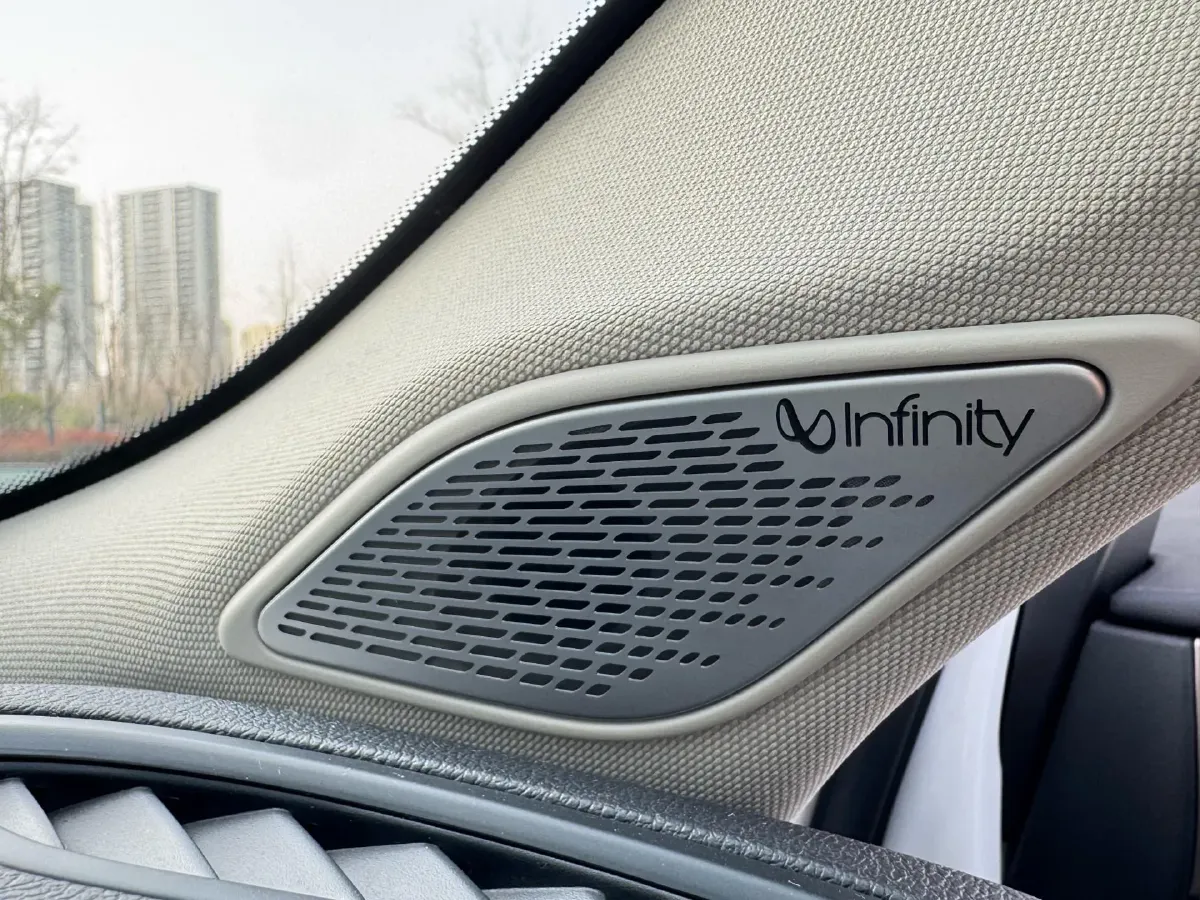 2018 Foton Tunland 2.0T 218HP L4 6AT,autocango,china used car exporter,china ev exporter,chinese used car exporter,chinese used ev exporter