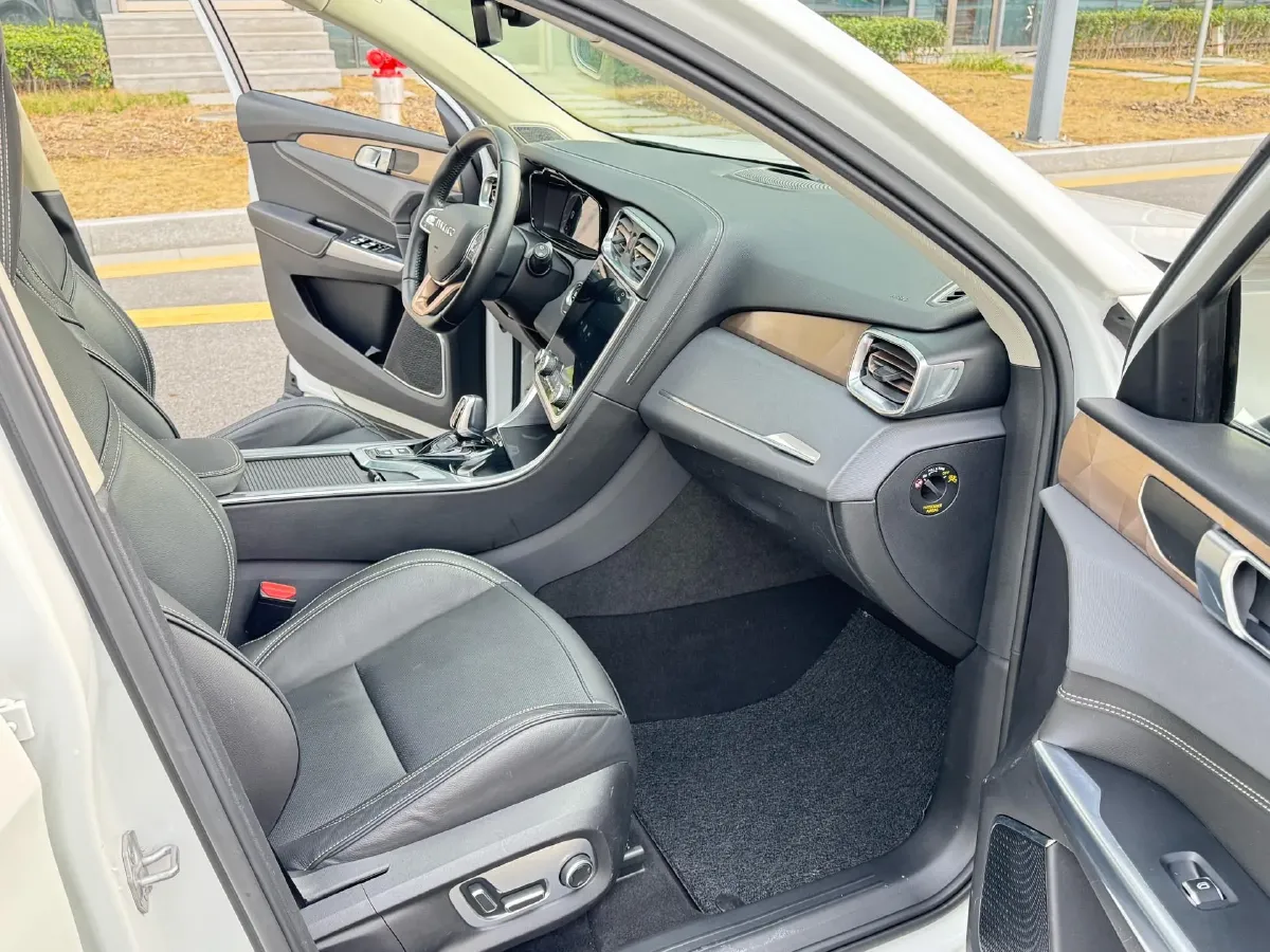 2018 Foton Tunland 2.0T 218HP L4 6AT,autocango,china used car exporter,china ev exporter,chinese used car exporter,chinese used ev exporter