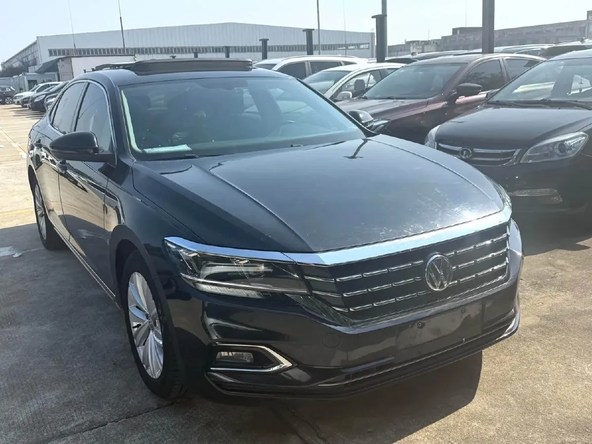 2020 Volkswagen Passat 2.0T 186HP L4 7DCT,autocango,china used car exporter,china ev exporter,chinese used car exporter,chinese used ev exporter