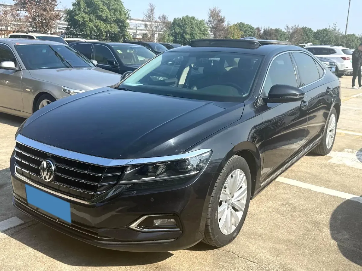 2020 Volkswagen Passat 2.0T 186HP L4 7DCT,autocango,china used car exporter,china ev exporter,chinese used car exporter,chinese used ev exporter