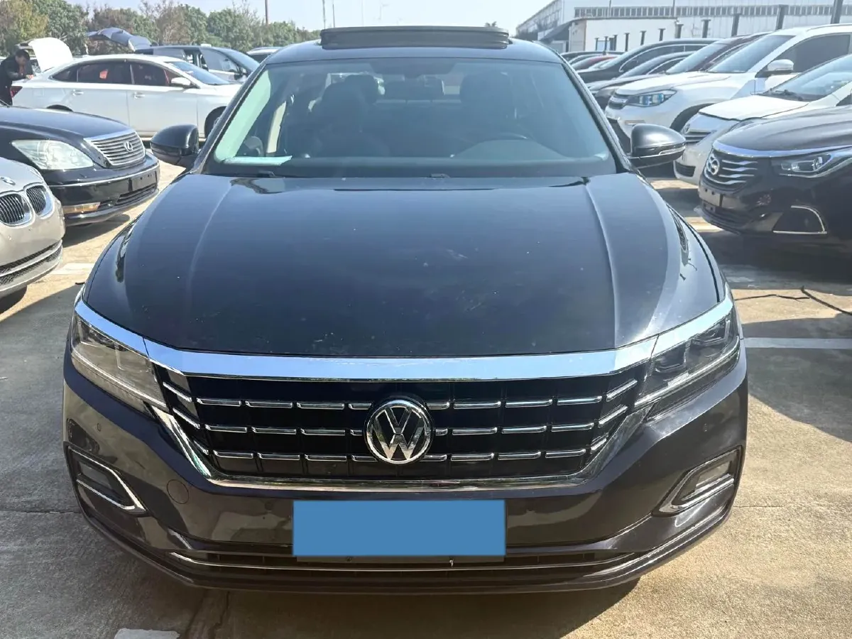 2020 Volkswagen Passat 2.0T 186HP L4 7DCT,autocango,china used car exporter,china ev exporter,chinese used car exporter,chinese used ev exporter