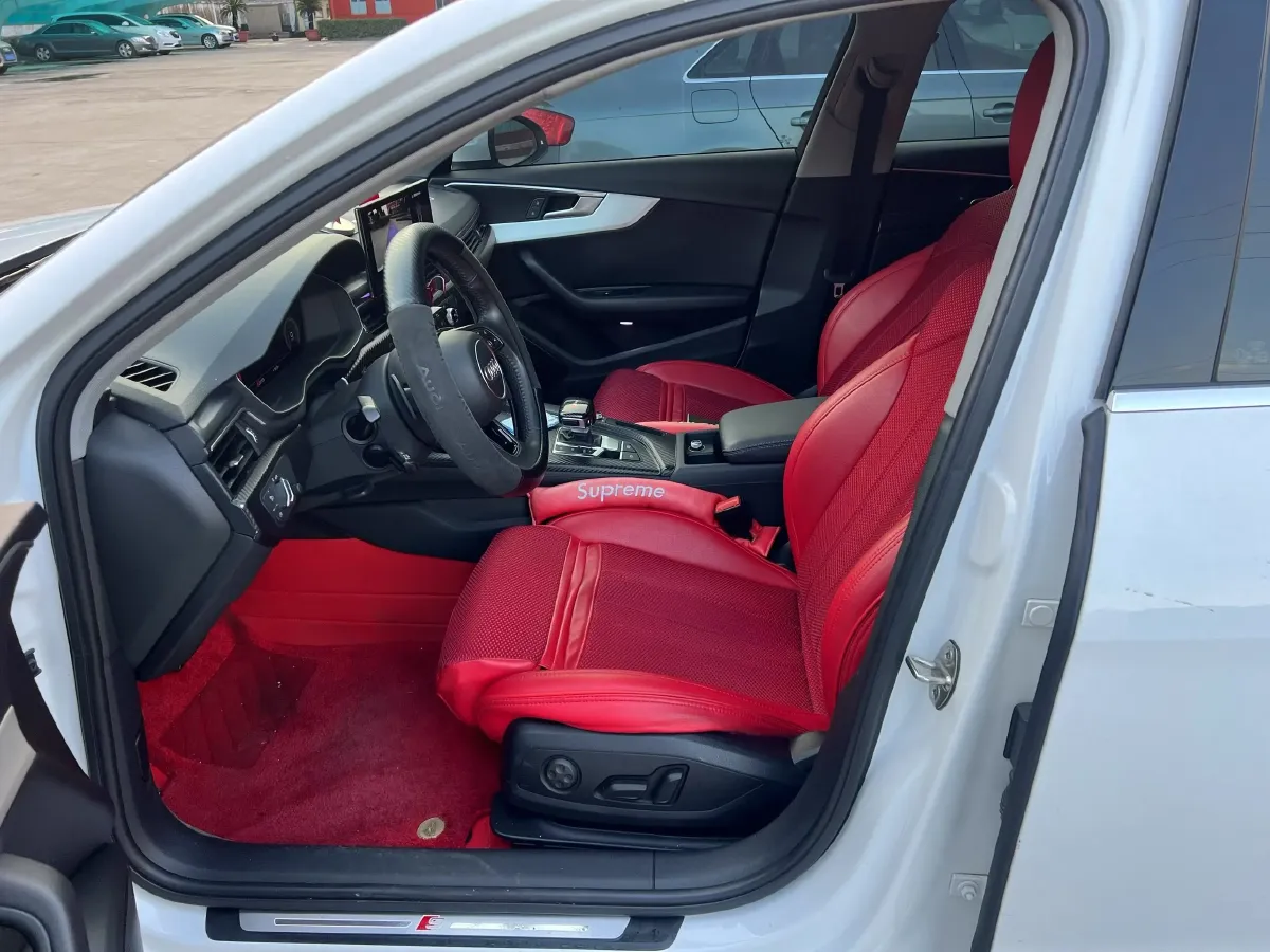 2020 Audi A4L 2.0T 190HP L4 7DCT,autocango,china used car exporter,china ev exporter,chinese used car exporter,chinese used ev exporter