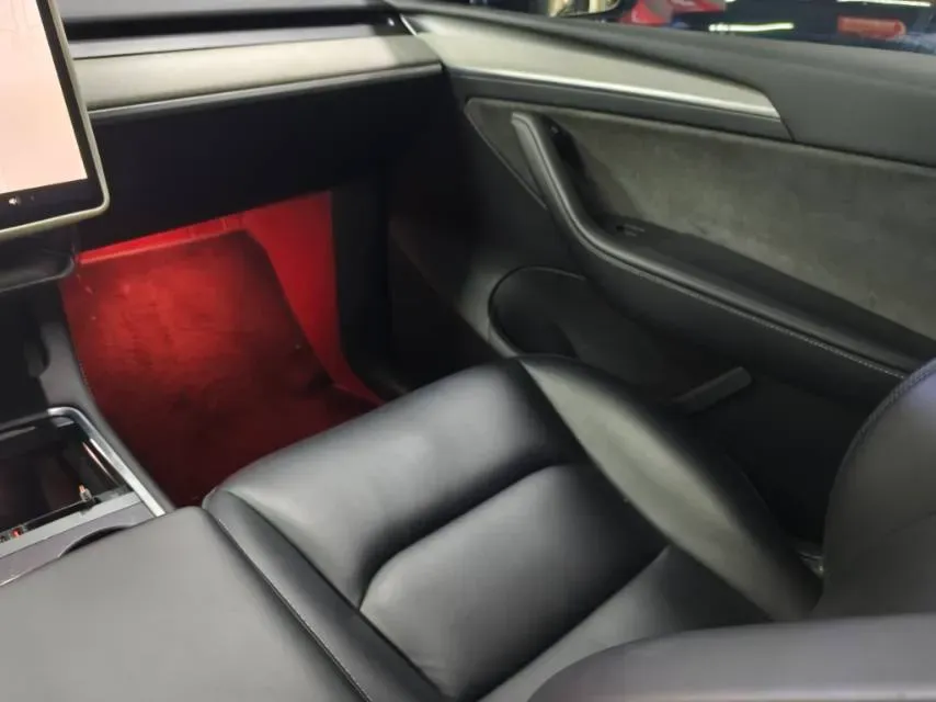 2024 Tesla Model Y BEV 78.4KWH,autocango,china used car exporter,china ev exporter,chinese used car exporter,chinese used ev exporter