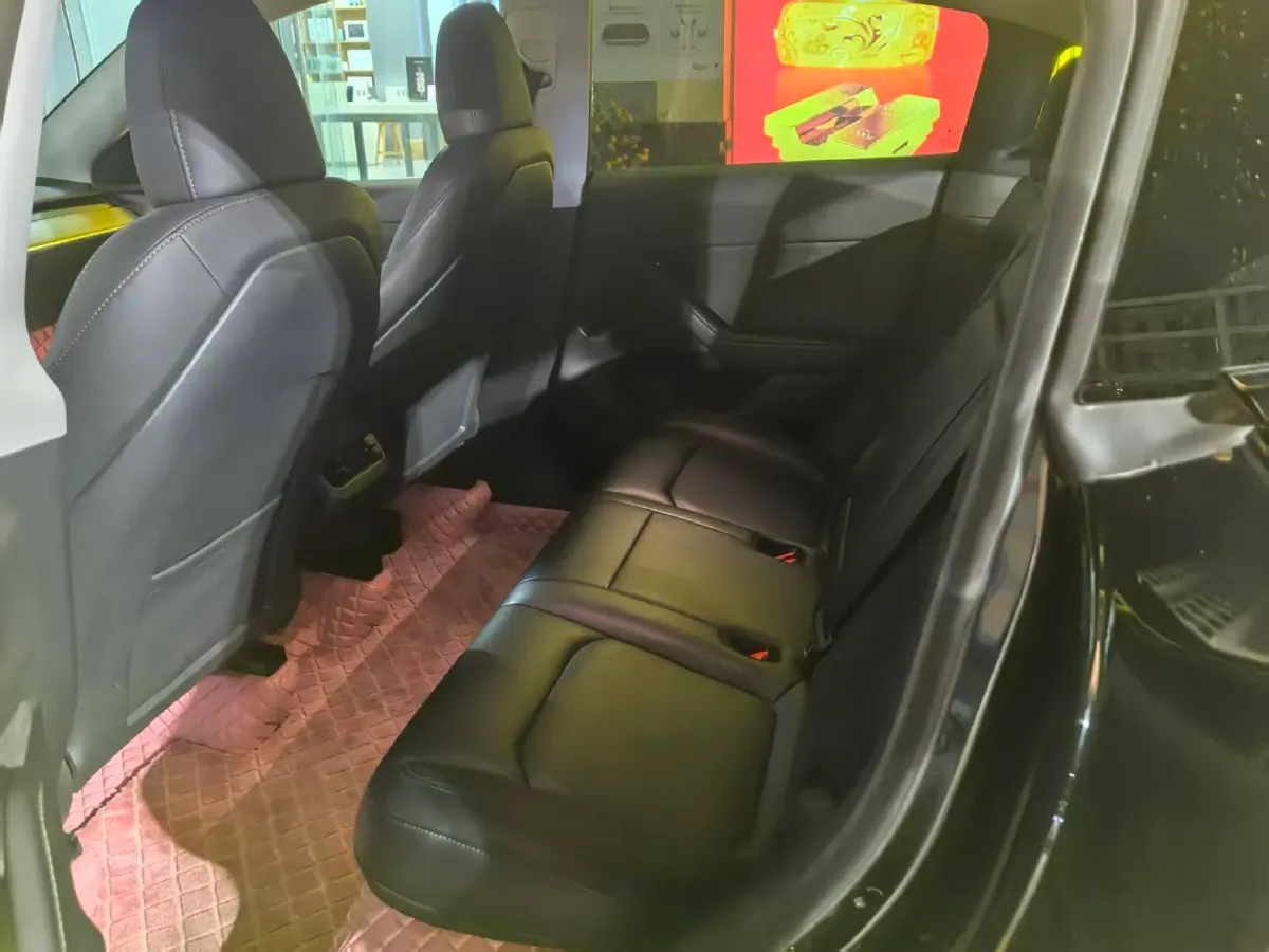 2022 Tesla Model Y BEV 60KWH,autocango,china used car exporter,china ev exporter,chinese used car exporter,chinese used ev exporter