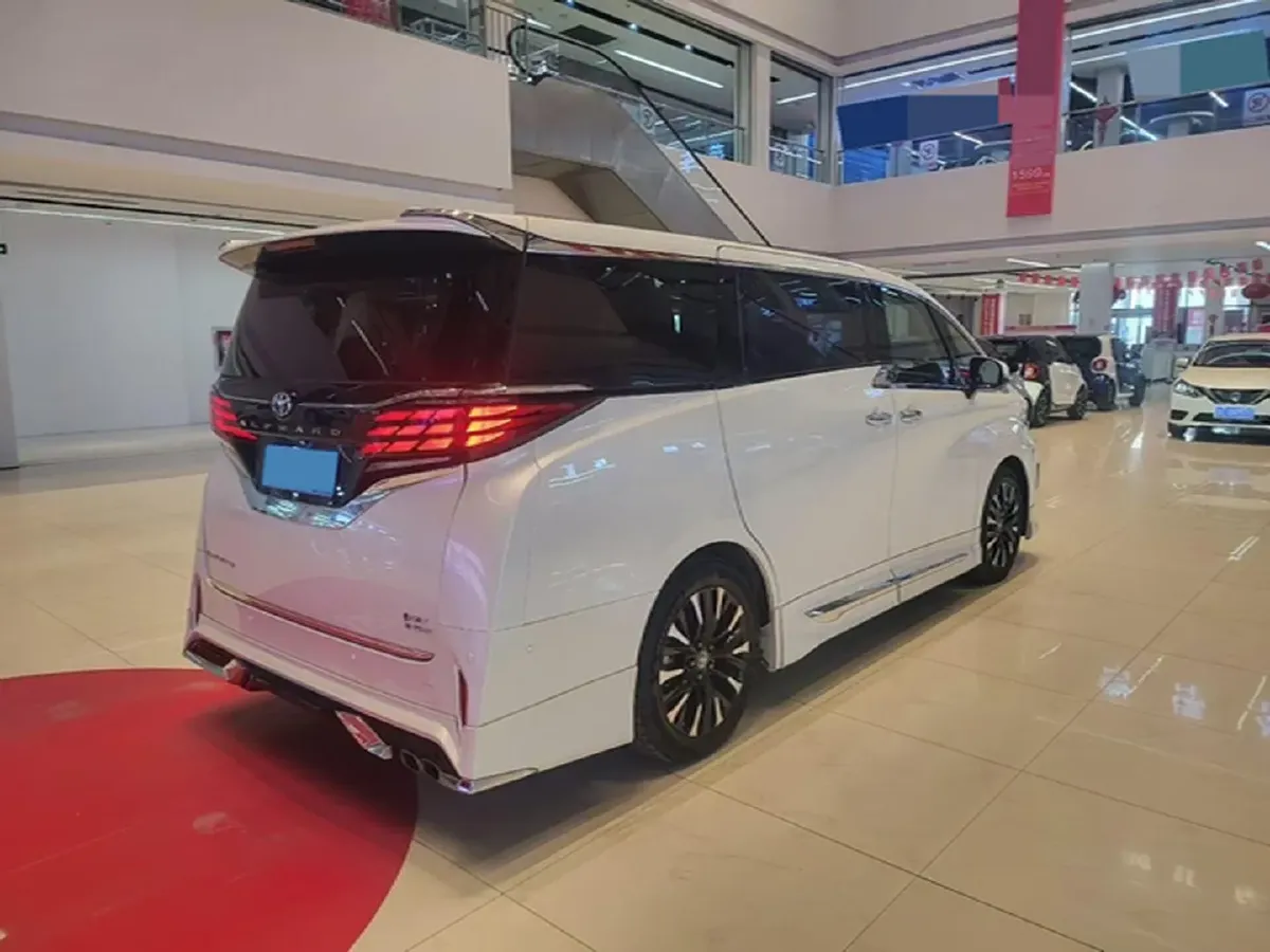 2024 Toyota Alphard 2.5L 190HP L4 E-CVT Hybrid,autocango,china used car exporter,china ev exporter,chinese used car exporter,chinese used ev exporter