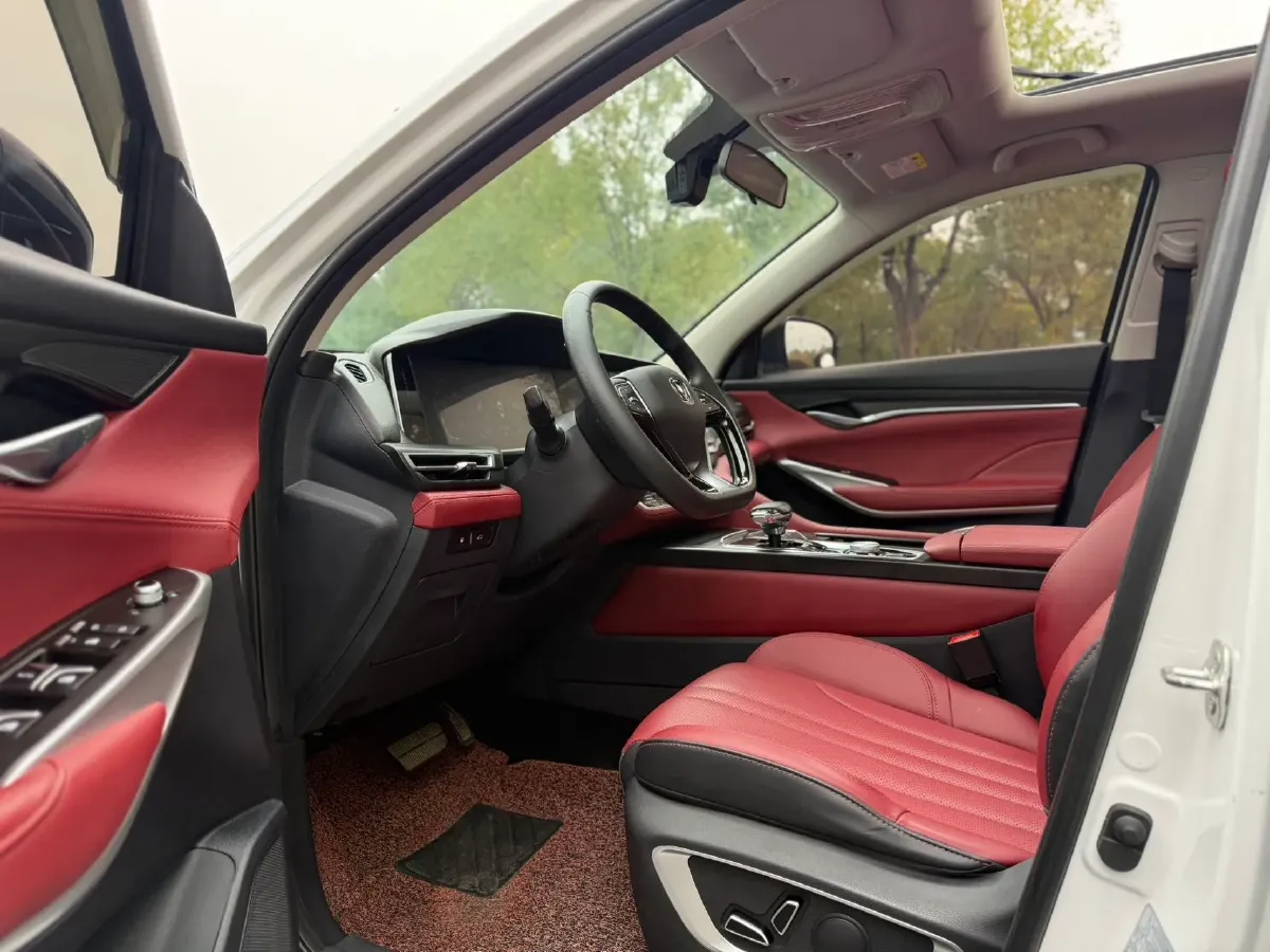 2021 ChangAn CS75 Plus 1.5T 178HP L4 6AT,autocango,china used car exporter,china ev exporter,chinese used car exporter,chinese used ev exporter