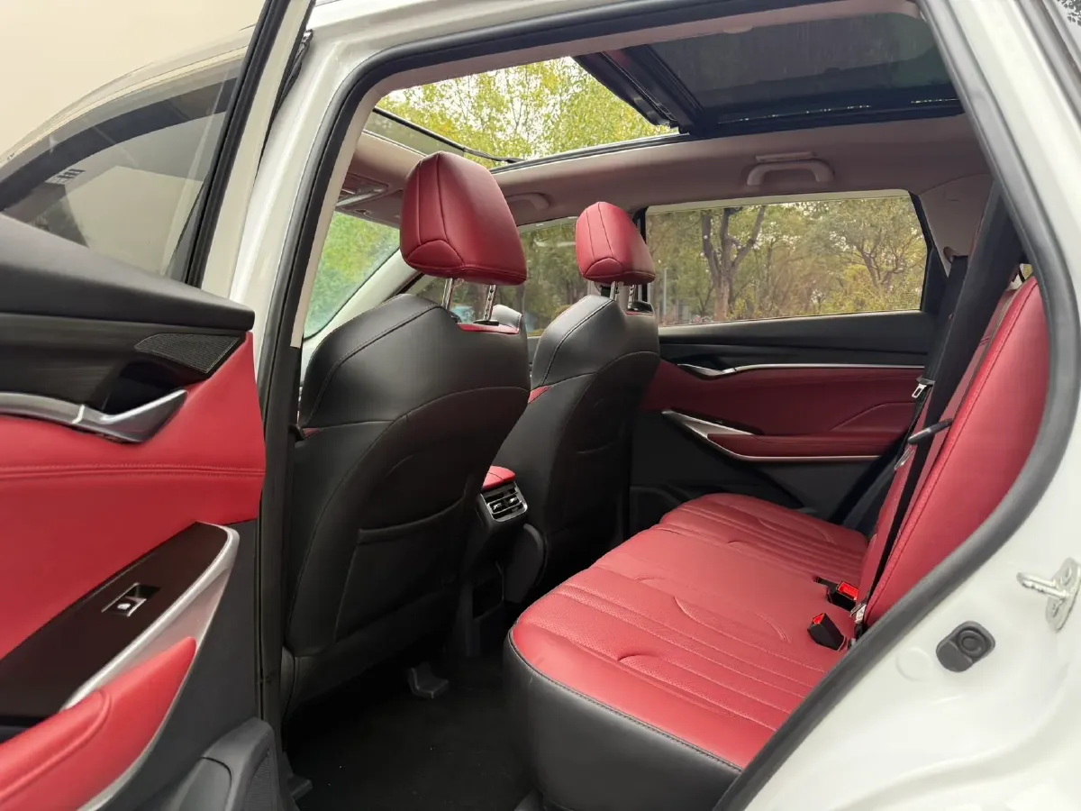 2021 ChangAn CS75 Plus 1.5T 178HP L4 6AT,autocango,china used car exporter,china ev exporter,chinese used car exporter,chinese used ev exporter