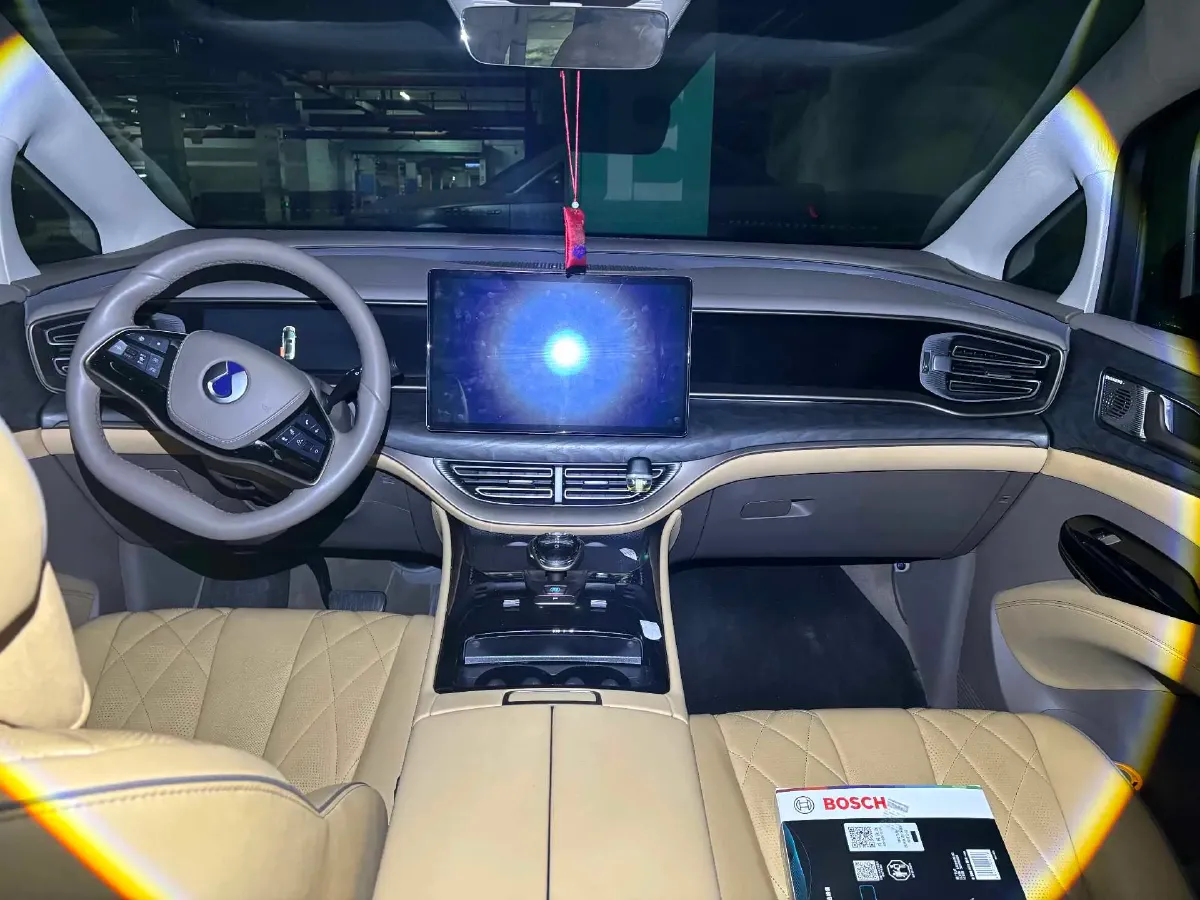 2022 HongQi HS7 3.0T 337HP V6 8AT,autocango,china used car exporter,china ev exporter,chinese used car exporter,chinese used ev exporter