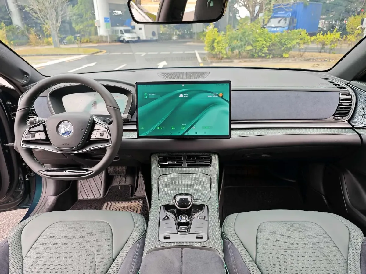 2022 Toyota Highlander 2.5L 192HP L4 E-CVT Hybrid,autocango,china used car exporter,china ev exporter,chinese used car exporter,chinese used ev exporter