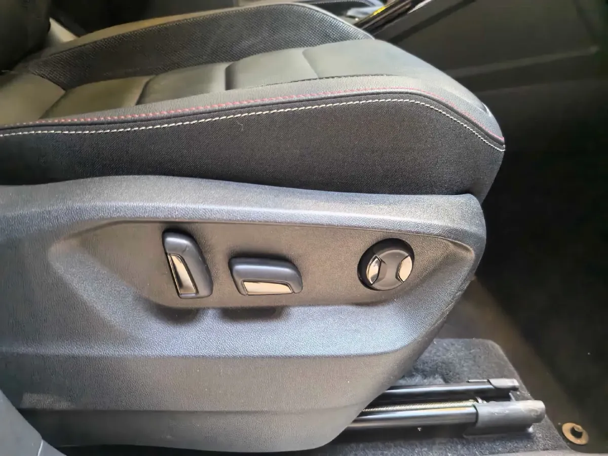 2021 Volkswagen Tayron 1.4T 150HP L4 7DCT,autocango,china used car exporter,china ev exporter,chinese used car exporter,chinese used ev exporter