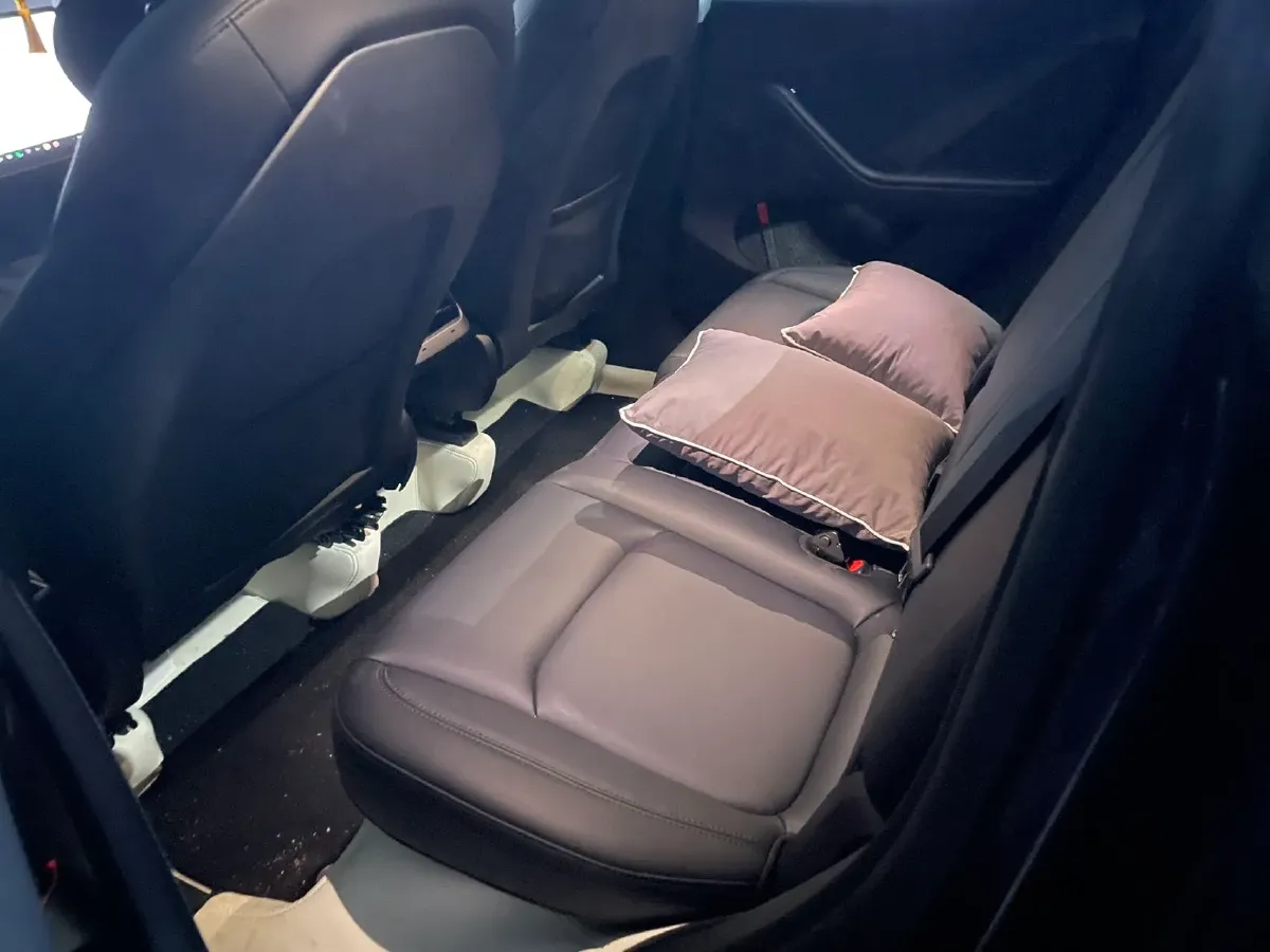 2024 Tesla Model Y BEV 78.4KWH,autocango,china used car exporter,china ev exporter,chinese used car exporter,chinese used ev exporter