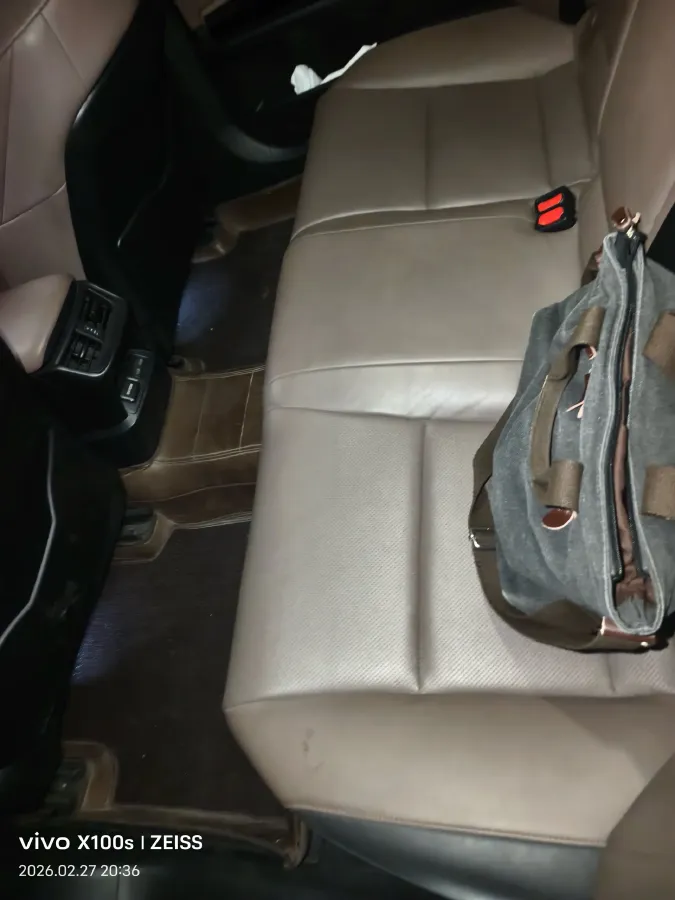 2023 Lexus ES 2.0L 173HP L4 CVT,autocango,china used car exporter,china ev exporter,chinese used car exporter,chinese used ev exporter