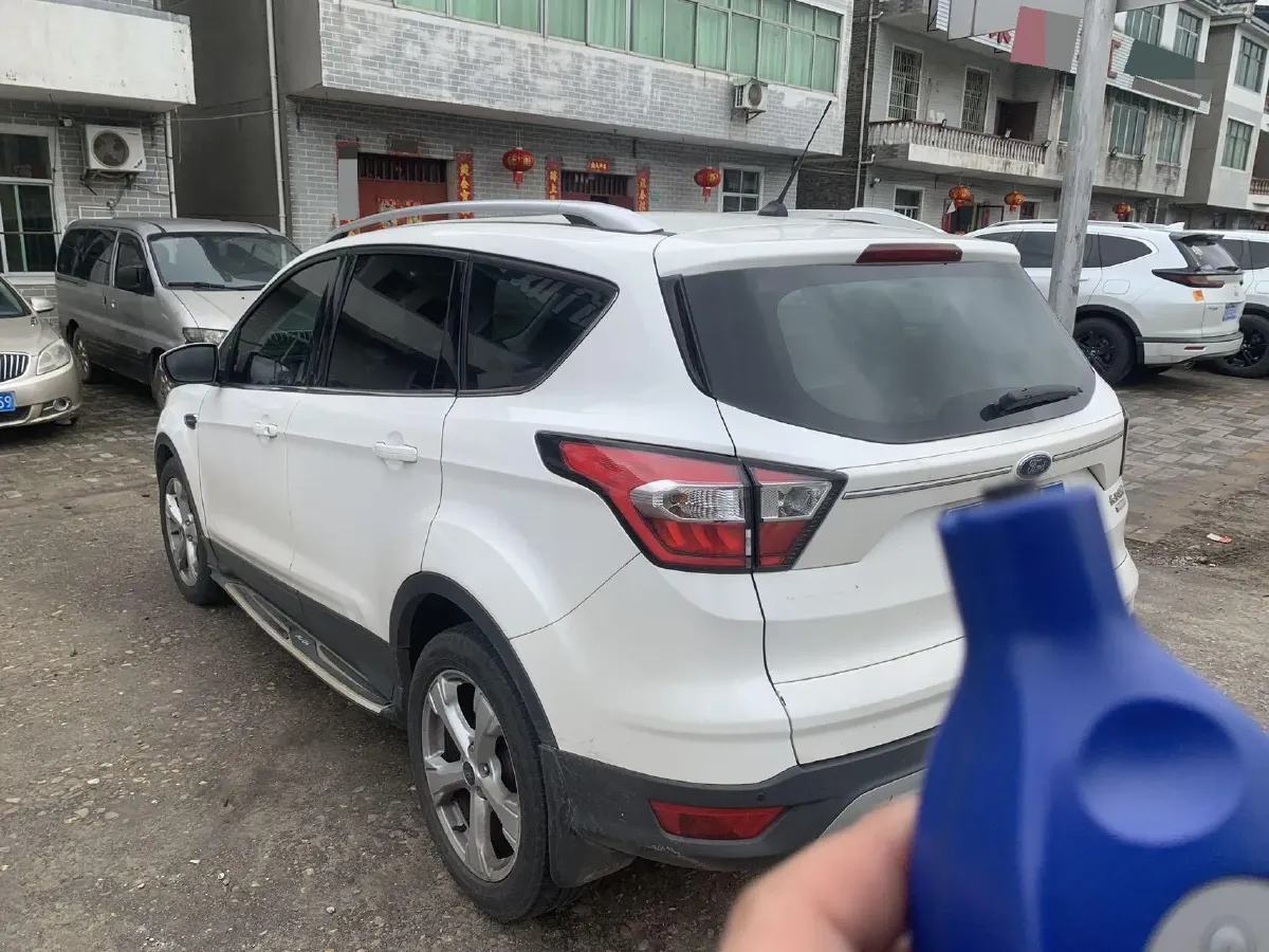 2018 Ford Kuga 1.5T 181HP L4 6AT,autocango,china used car exporter,china ev exporter,chinese used car exporter,chinese used ev exporter