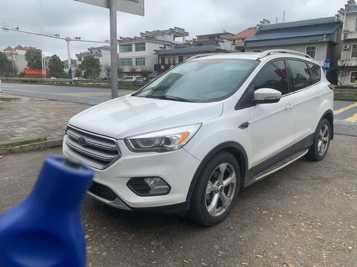 2018 Ford Kuga 1.5T 181HP L4 6AT,autocango,china used car exporter,china ev exporter,chinese used car exporter,chinese used ev exporter