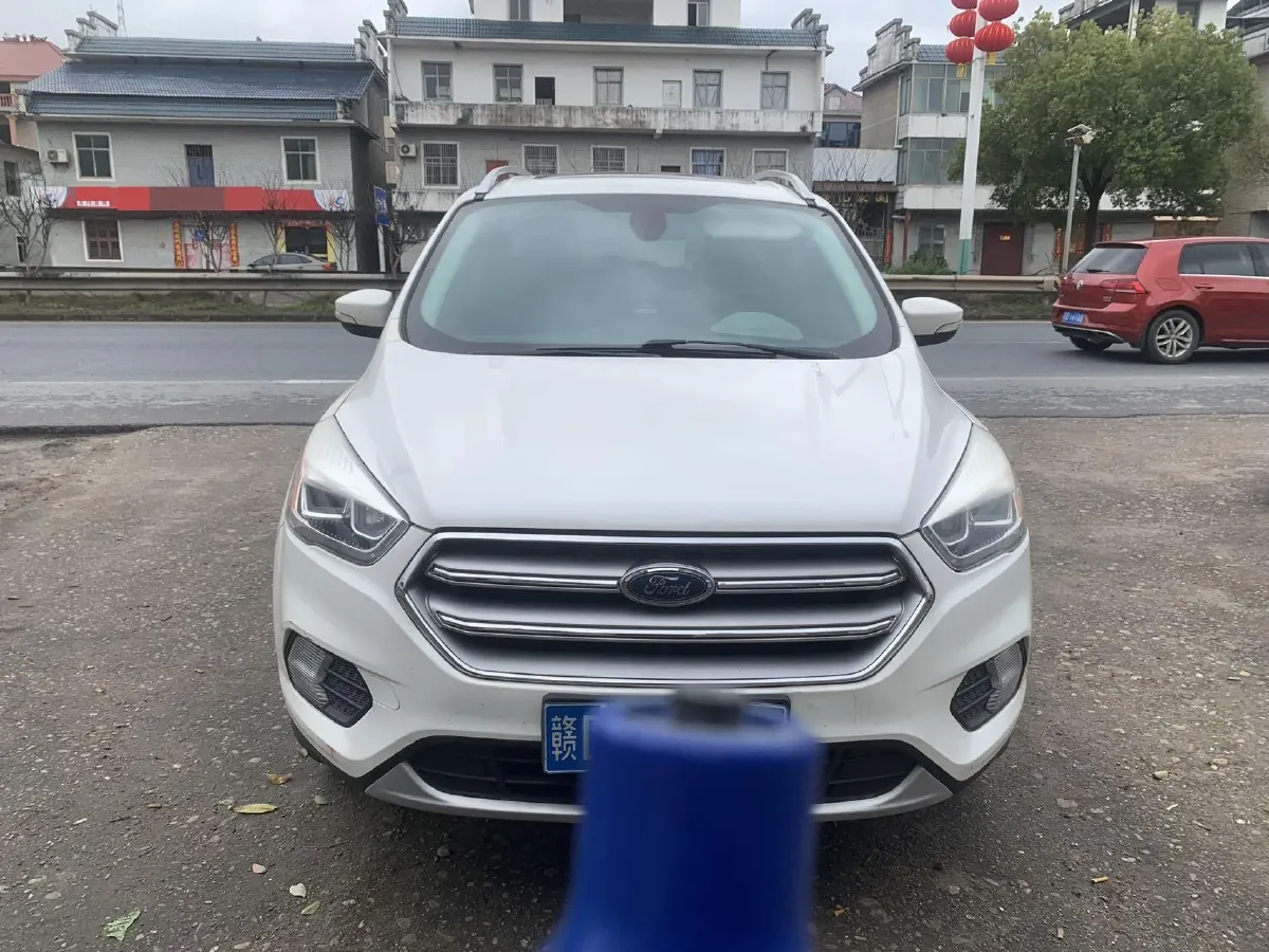 2018 Ford Kuga 1.5T 181HP L4 6AT,autocango,china used car exporter,china ev exporter,chinese used car exporter,chinese used ev exporter