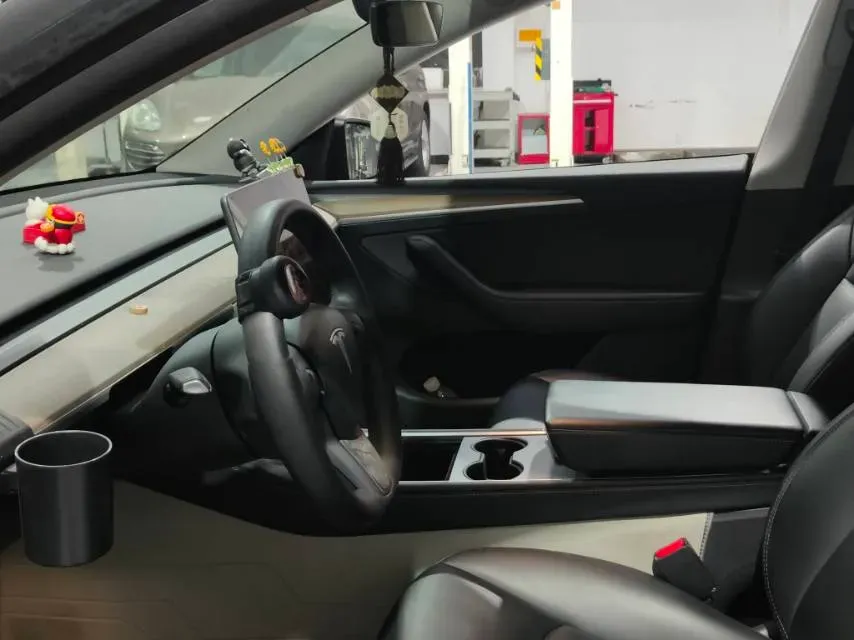 2022 Tesla Model Y BEV 60KWH,autocango,china used car exporter,china ev exporter,chinese used car exporter,chinese used ev exporter