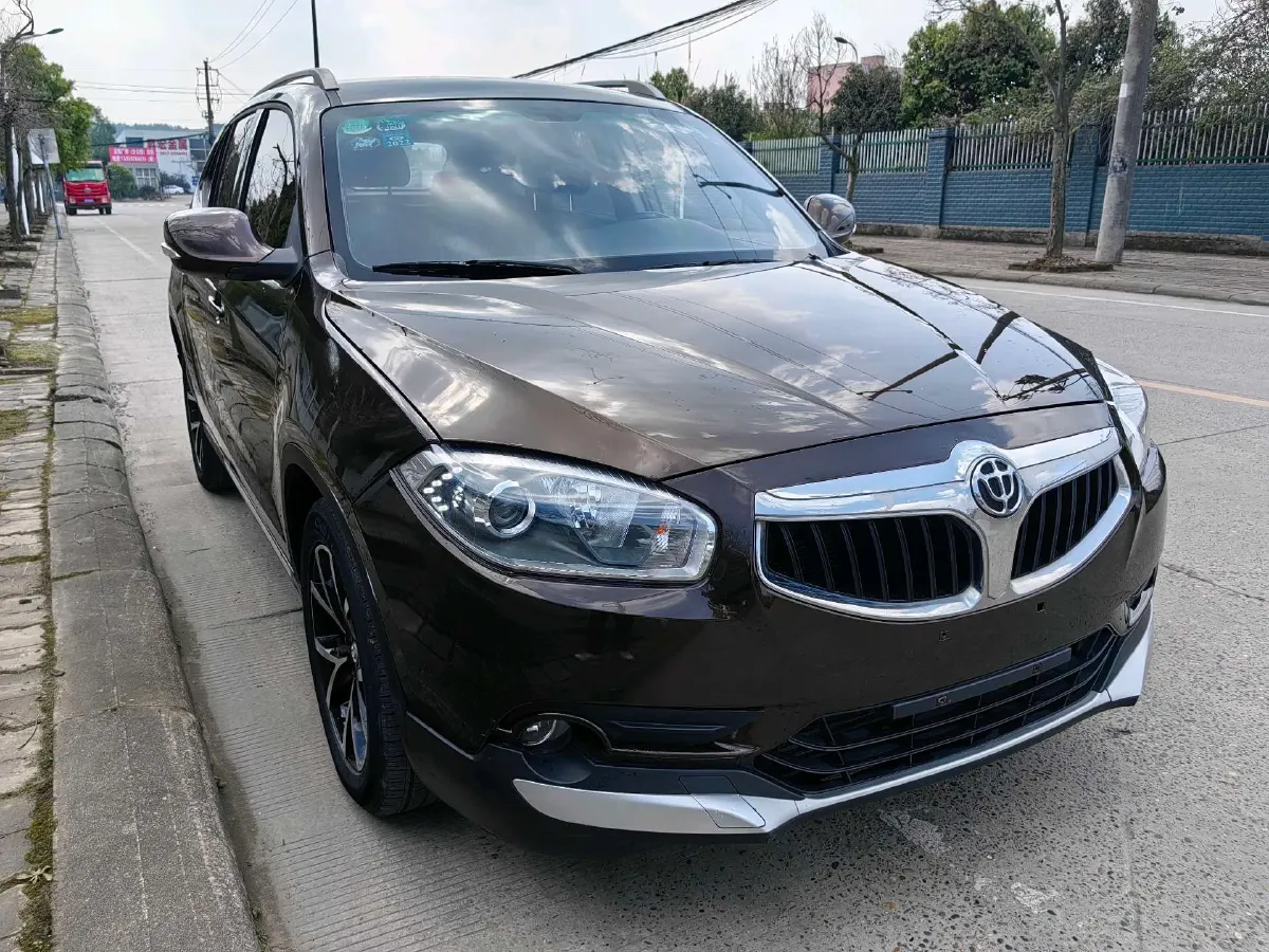 2016 Brilliance Auto V5 1.5T 150HP L4 5MT,autocango,china used car exporter,china ev exporter,chinese used car exporter,chinese used ev exporter