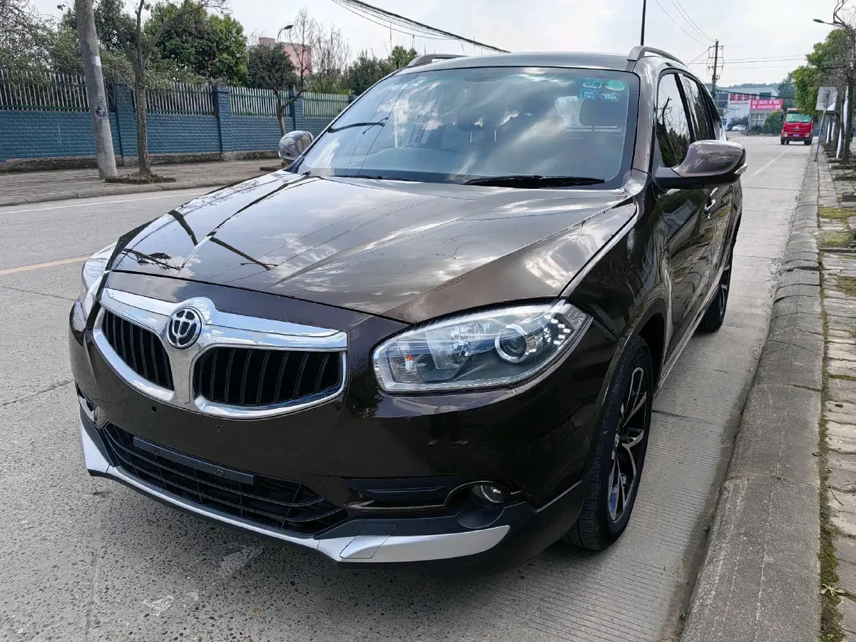 2016 Brilliance Auto V5 1.5T 150HP L4 5MT,autocango,china used car exporter,china ev exporter,chinese used car exporter,chinese used ev exporter