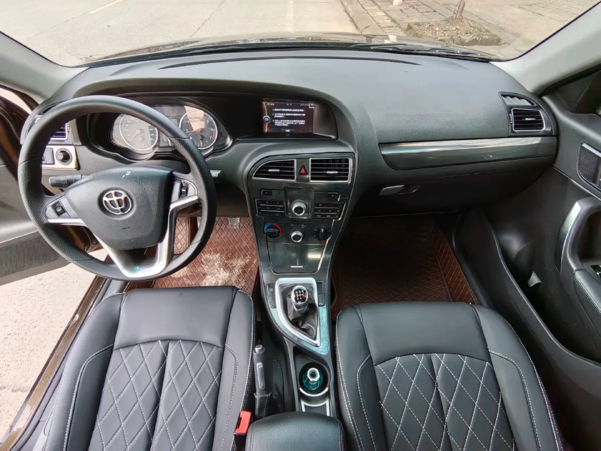 2016 Brilliance Auto V5 1.5T 150HP L4 5MT,autocango,china used car exporter,china ev exporter,chinese used car exporter,chinese used ev exporter