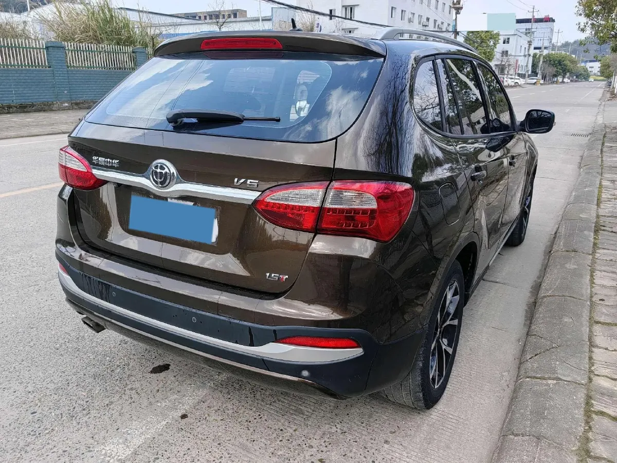 2016 Brilliance Auto V5 1.5T 150HP L4 5MT,autocango,china used car exporter,china ev exporter,chinese used car exporter,chinese used ev exporter