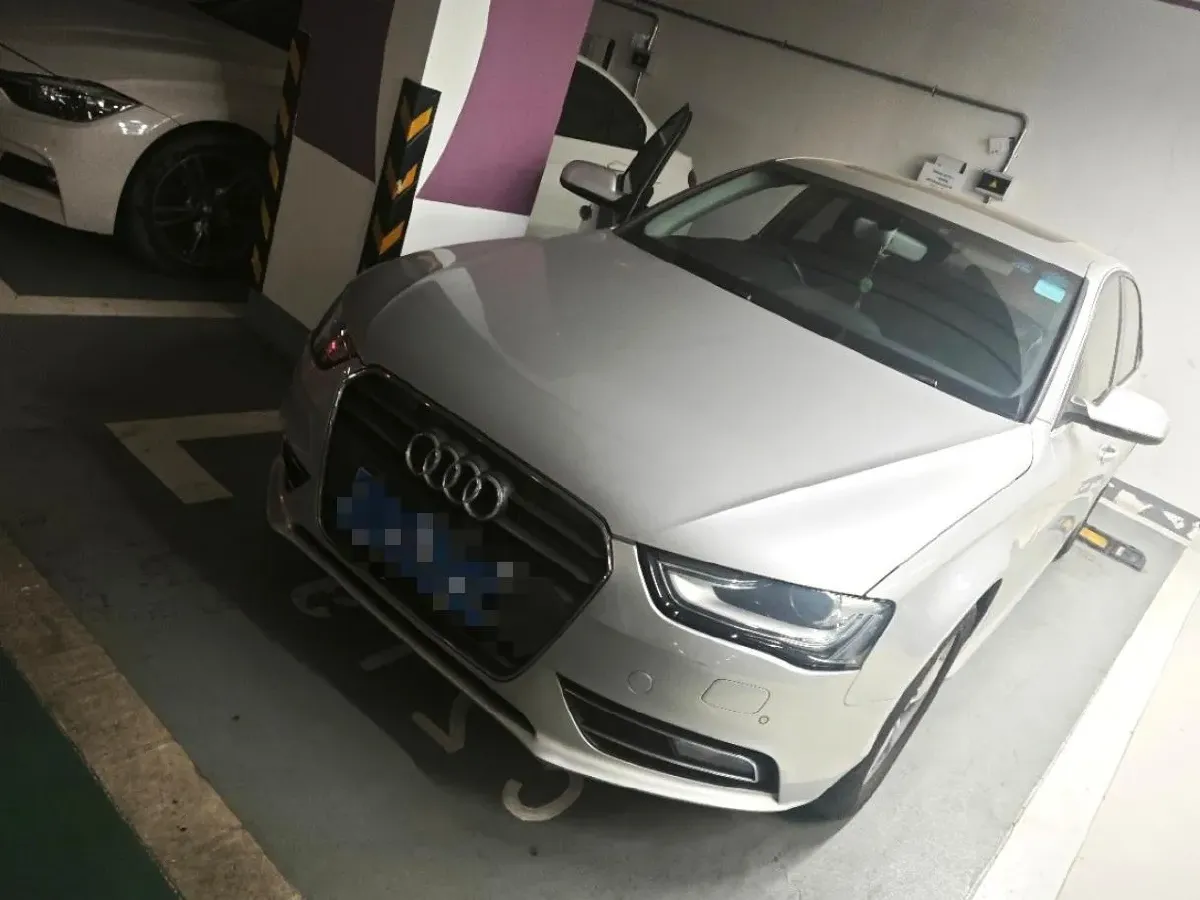 2015 Audi A4L 2.0T 180HP L4 CVT,autocango,china used car exporter,china ev exporter,chinese used car exporter,chinese used ev exporter